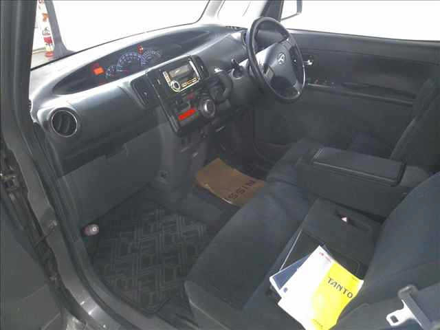 DAIHATSU TANTO 2009
