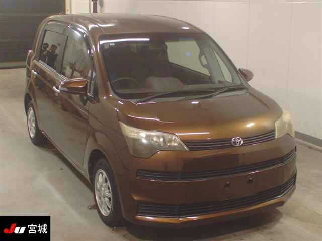 TOYOTA SPADE 2012