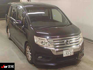 HONDA STEP WAGON 2013