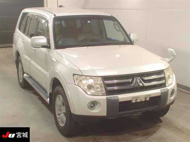 MITSUBISHI PAJERO 2008