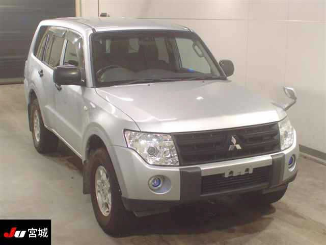 MITSUBISHI PAJERO 2008