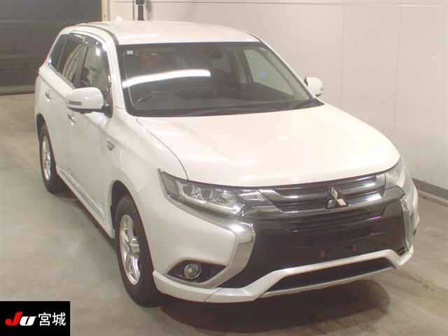 MITSUBISHI OUTLANDER PHEV 2016