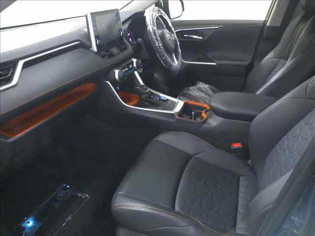 TOYOTA RAV4 2021