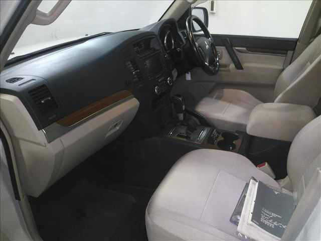 MITSUBISHI PAJERO 2008