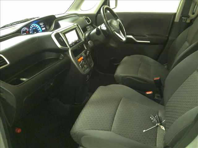 MITSUBISHI DELICA D2 2016