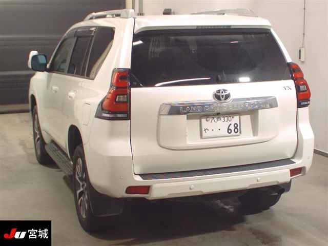 TOYOTA LAND CRUISER PRADO 2021