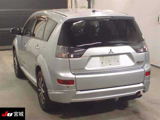 MITSUBISHI OUTLANDER 2008