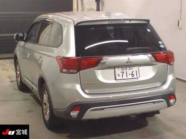 MITSUBISHI OUTLANDER 2019