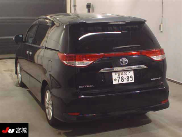 TOYOTA ESTIMA 2010