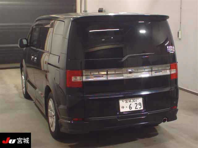 MITSUBISHI DELICA D5 2010