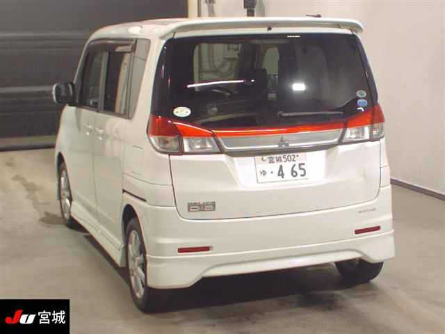 MITSUBISHI DELICA D2 2013