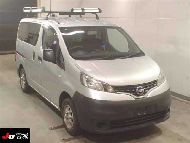 NISSAN NV200 2017