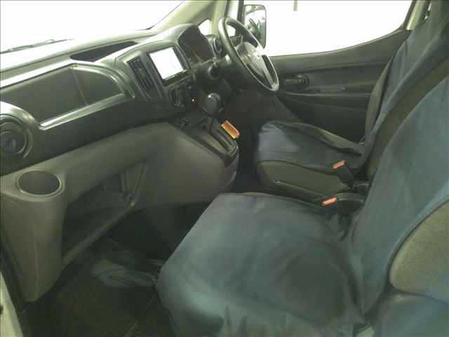 NISSAN NV200 2015