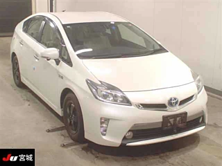 TOYOTA PRIUS PHV 2013