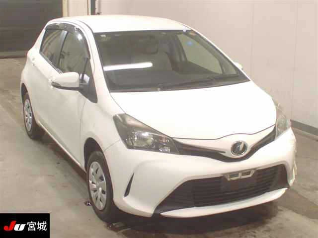 TOYOTA VITZ 2014