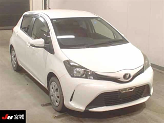 TOYOTA VITZ 2015