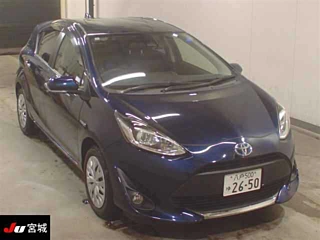 TOYOTA AQUA 2019