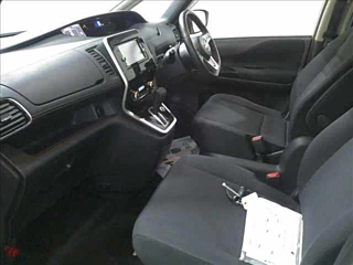 NISSAN SERENA 2017