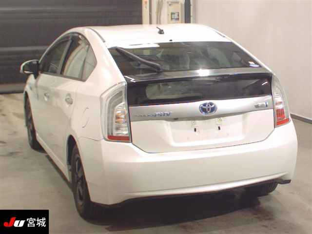 TOYOTA PRIUS PHV 2013