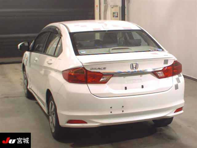 HONDA GRACE 2015