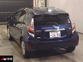 TOYOTA AQUA 2019