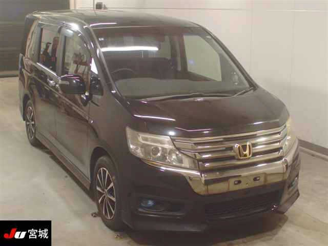 HONDA STEP WAGON 2013