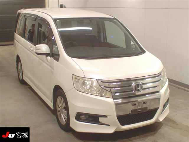 HONDA STEP WAGON 2010