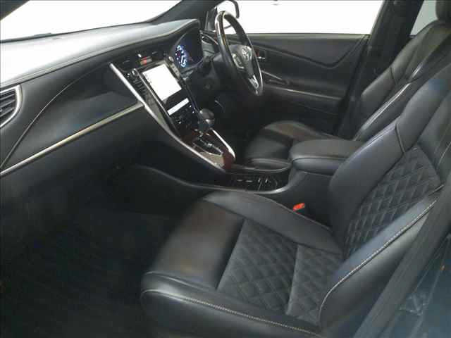 TOYOTA HARRIER 2014