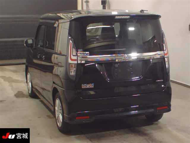 MITSUBISHI DELICA D2 2022