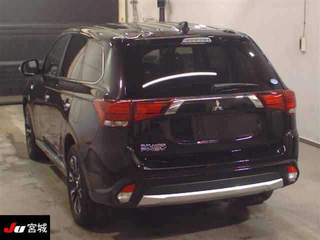 MITSUBISHI OUTLANDER PHEV 2015
