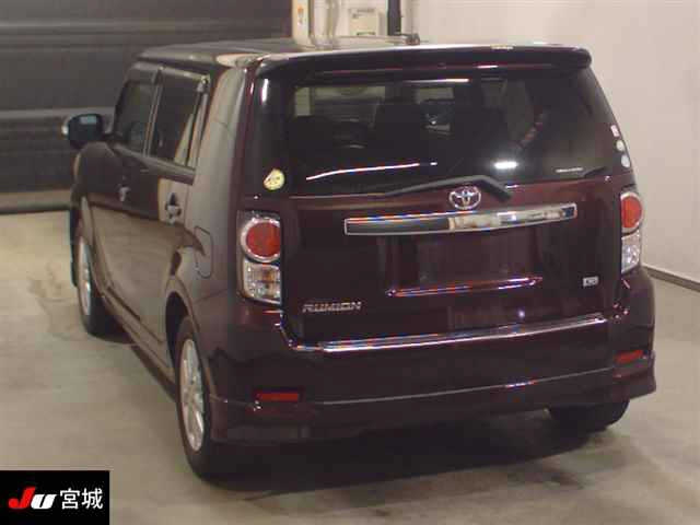 TOYOTA COROLLA RUMION 2010