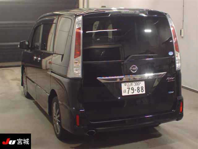 NISSAN SERENA 2013