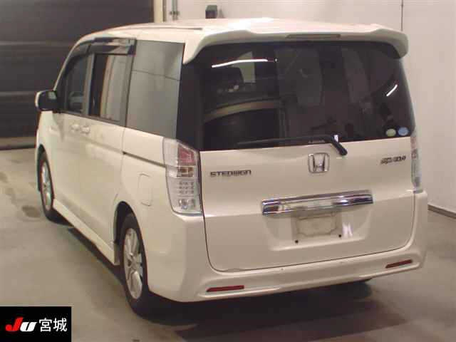 HONDA STEP WAGON 2010