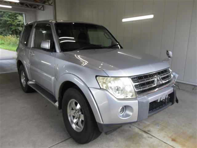MITSUBISHI PAJERO 2008