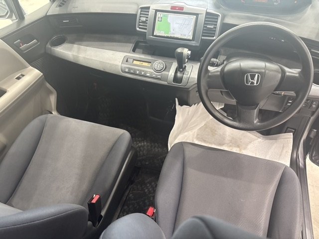 HONDA FREED 2009