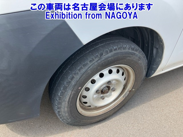 NISSAN NV200 2019
