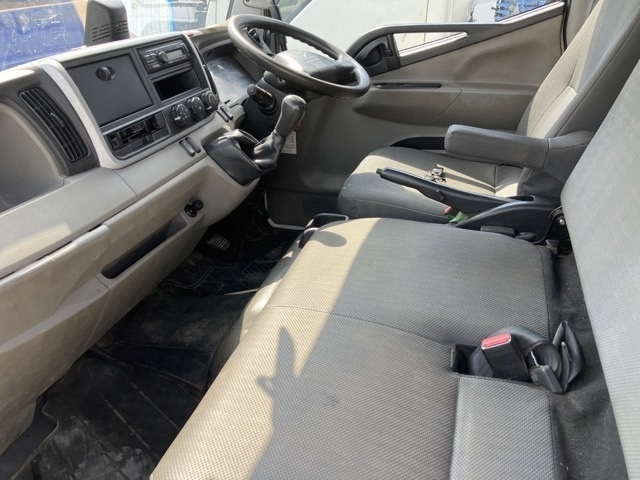 MITSUBISHI CANTER 2021