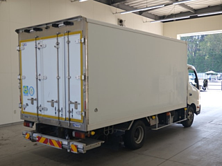HINO DUTRO 2016