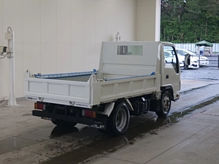 ISUZU ELF 2011