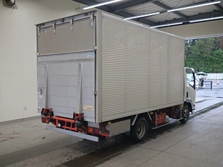 ISUZU ELF 2009