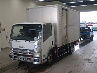 ISUZU ELF 2009