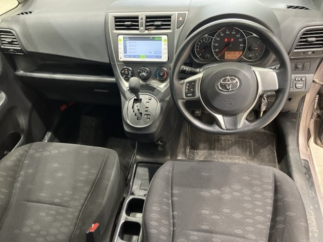 TOYOTA RACTIS 2012