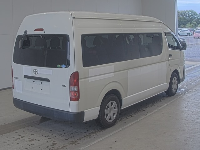 TOYOTA HIACE 2018