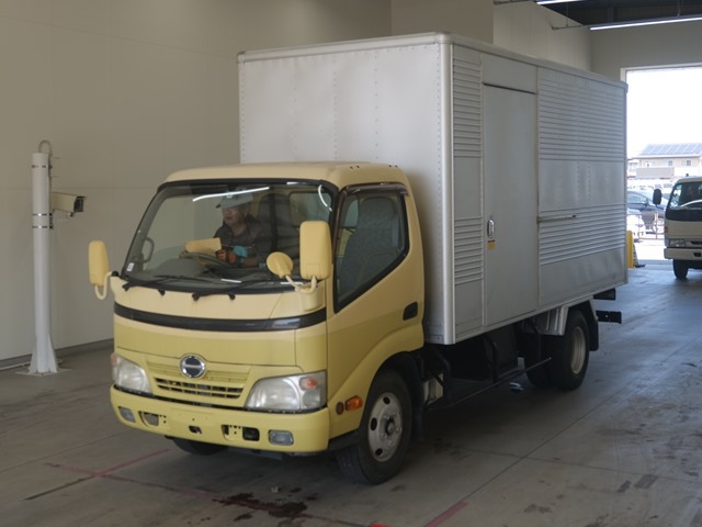 HINO DUTRO 2010