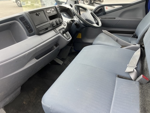 MITSUBISHI CANTER 2015