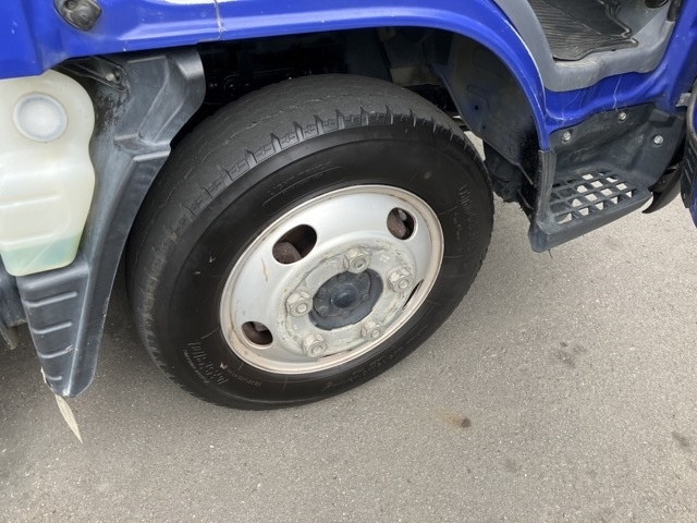 MITSUBISHI CANTER 2015