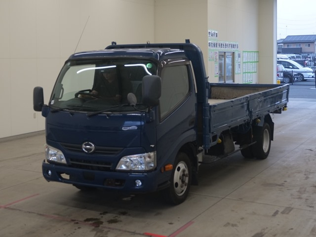 HINO DUTRO 2017
