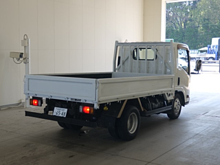 ISUZU ELF 2011