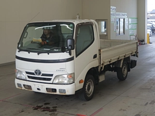 TOYOTA DYNA 2010