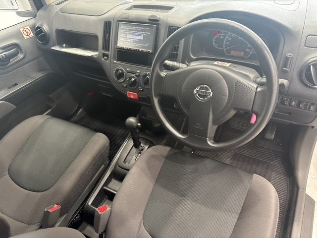 NISSAN AD 2018
